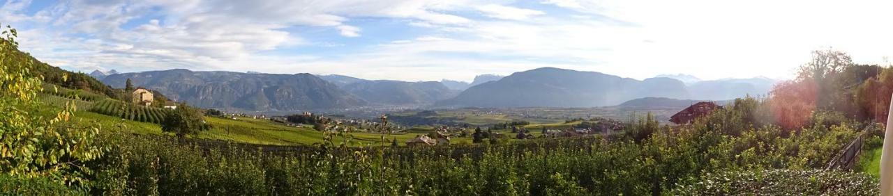 Haus St. Valentin Villa Appiano Sulla Strada Del Vino Bagian luar foto